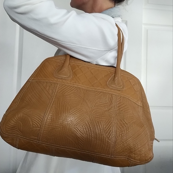 Prada Beige Leather Hand Bag - Picture 3 of 16